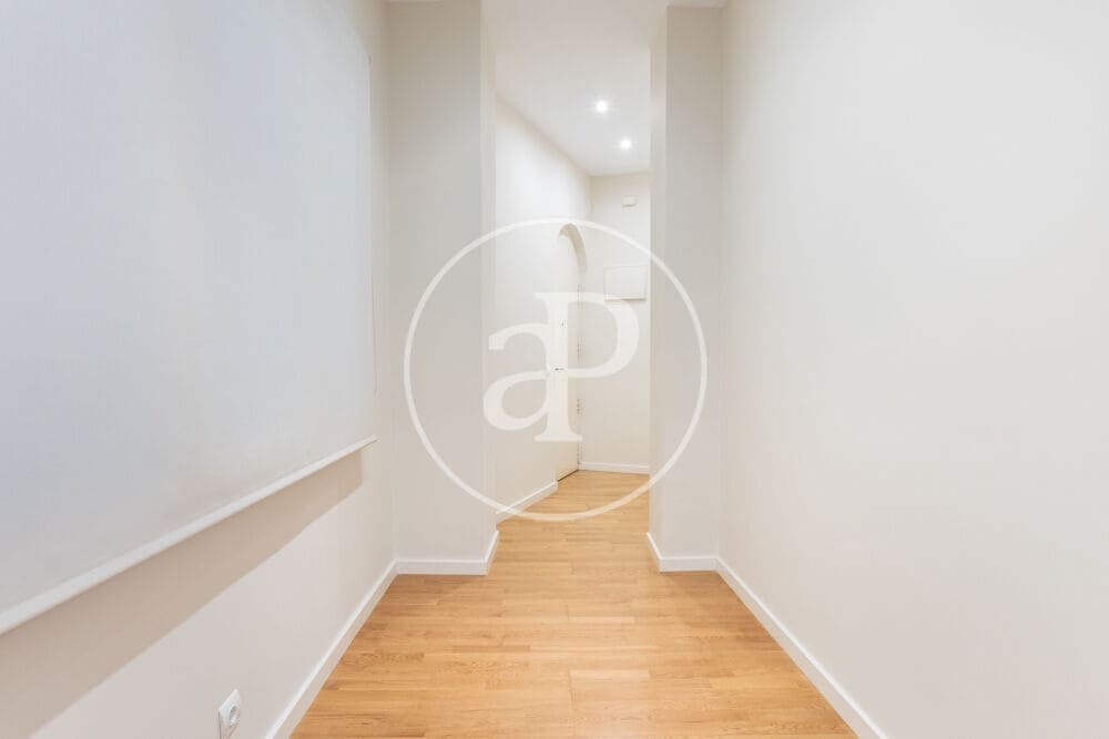 3 Zimmer Apartment zu vermieten in Valencia Stadt - 2.250 € (Ref: 9904654)