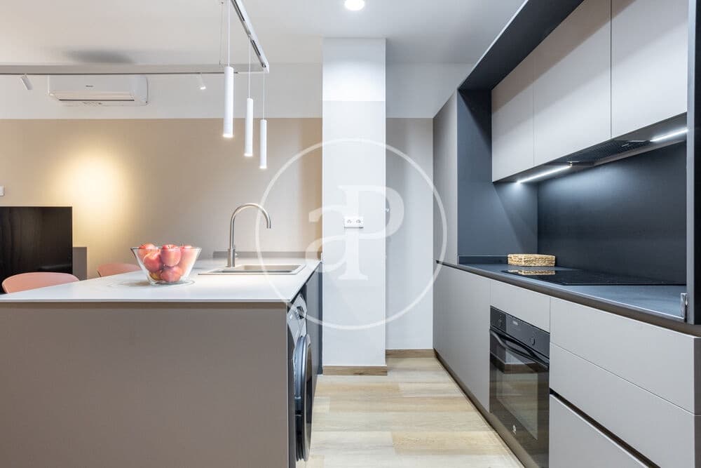 1 soveværelse Lejlighed til leje i Valencia by - € 2.000 (Ref: 9904655)
