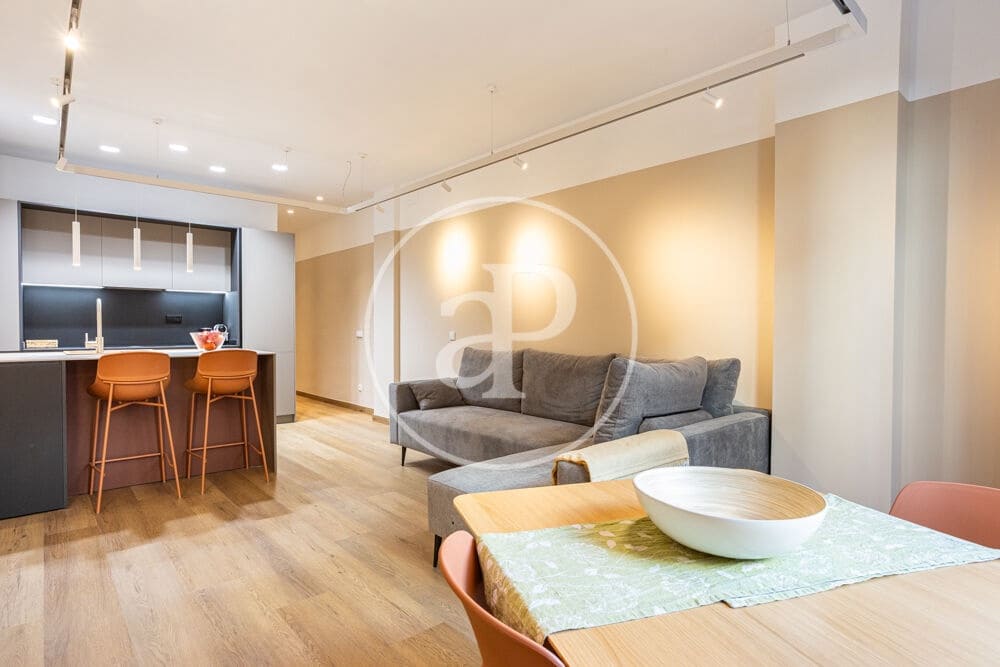 1 soveværelse Lejlighed til leje i Valencia by - € 2.000 (Ref: 9904655)