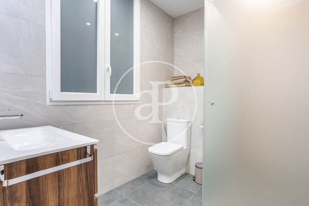 1 soveværelse Lejlighed til leje i Valencia by - € 2.000 (Ref: 9904655)