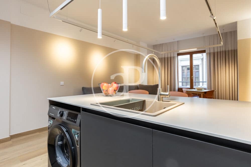 1 soveværelse Lejlighed til leje i Valencia by - € 2.000 (Ref: 9904655)