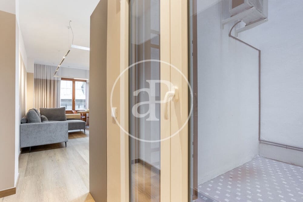 1 soveværelse Lejlighed til leje i Valencia by - € 2.000 (Ref: 9904655)