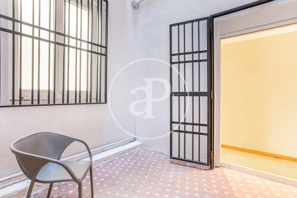 1 soveværelse Lejlighed til leje i Valencia by - € 2.000 (Ref: 9904655)
