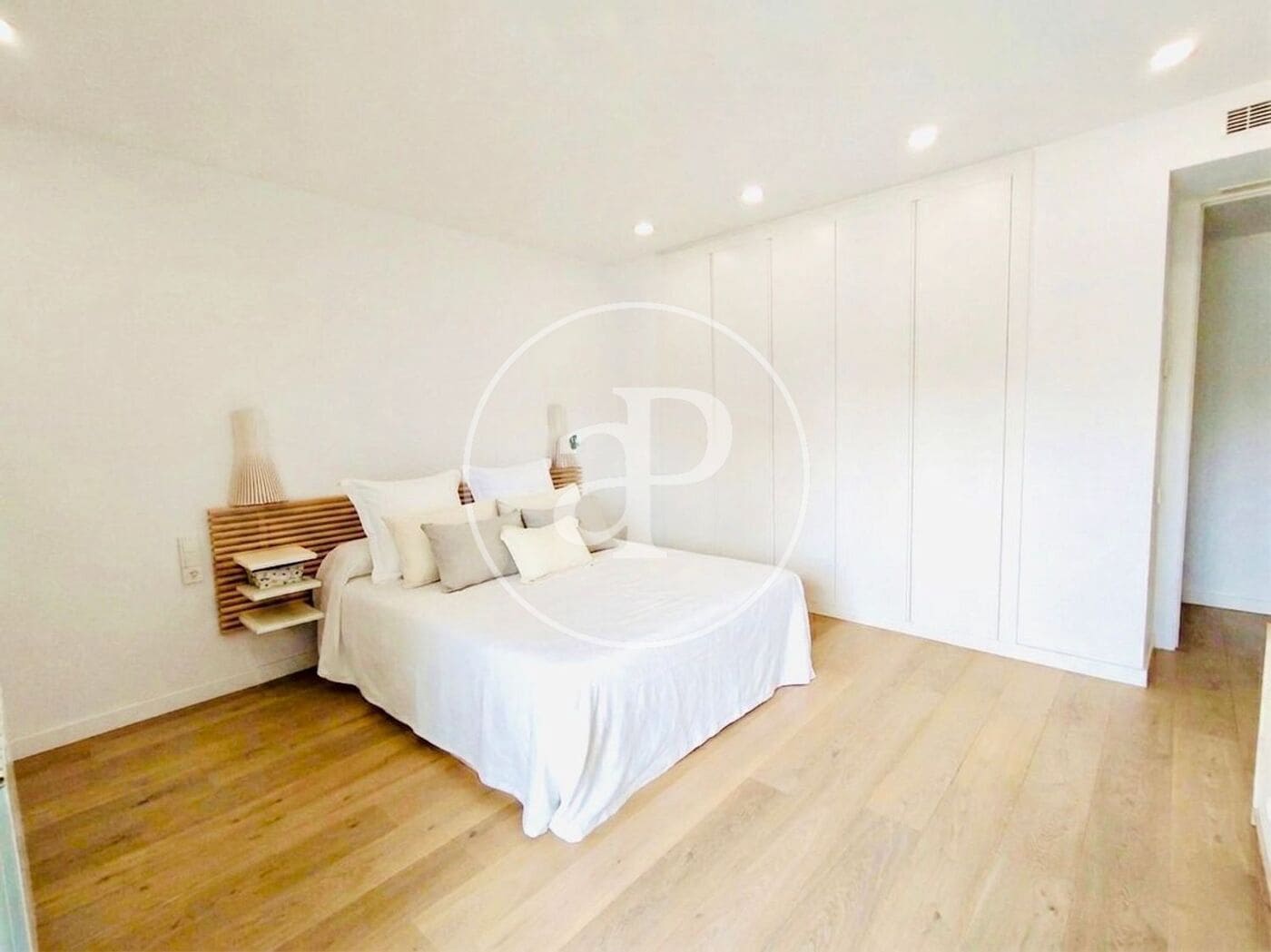 4 Zimmer Apartment zu vermieten in Valencia Stadt - 4.500 € (Ref: 9904657)