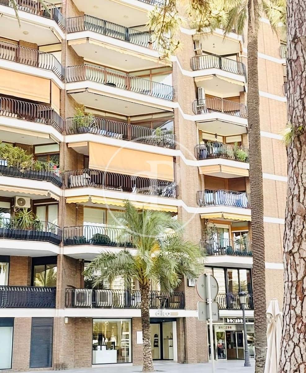 4 Zimmer Apartment zu vermieten in Valencia Stadt - 4.500 € (Ref: 9904657)