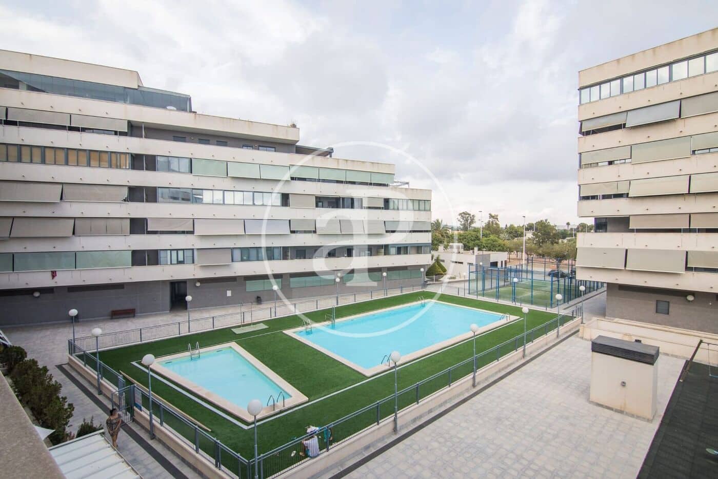 2 sypialnia Apartament do wynajęcia w Arenales del Sol z basenem - 1 500 € (Ref: 9904658)