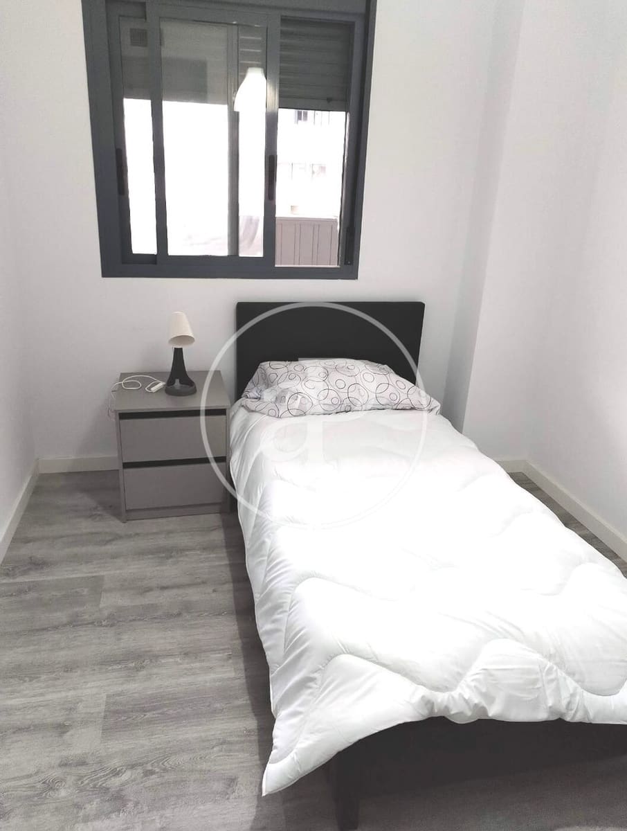 2 sypialnia Apartament do wynajęcia w Arenales del Sol z basenem - 1 500 € (Ref: 9904658)