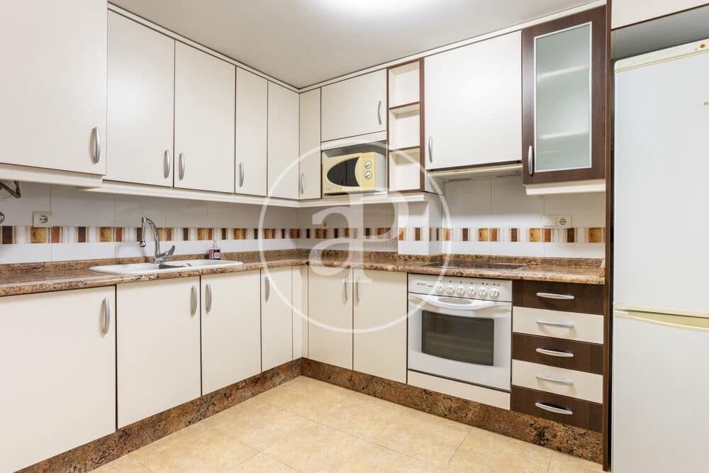 2 sovrum Lägenhet till salu i Castello de la Plana - 227 000 € (Ref: 9908083)
