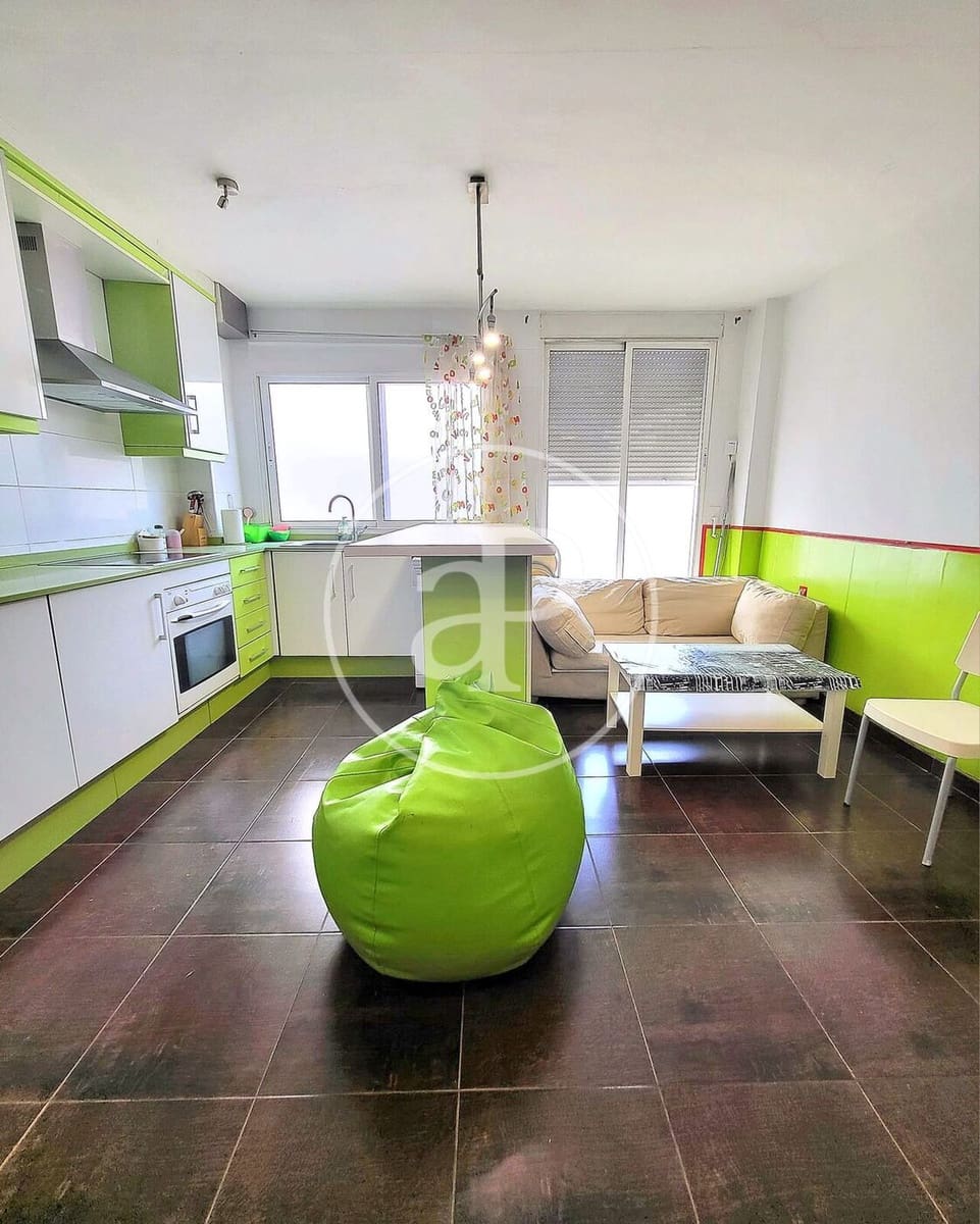 4 Zimmer Apartment zu vermieten in Valencia Stadt - 1.500 € (Ref: 9908084)