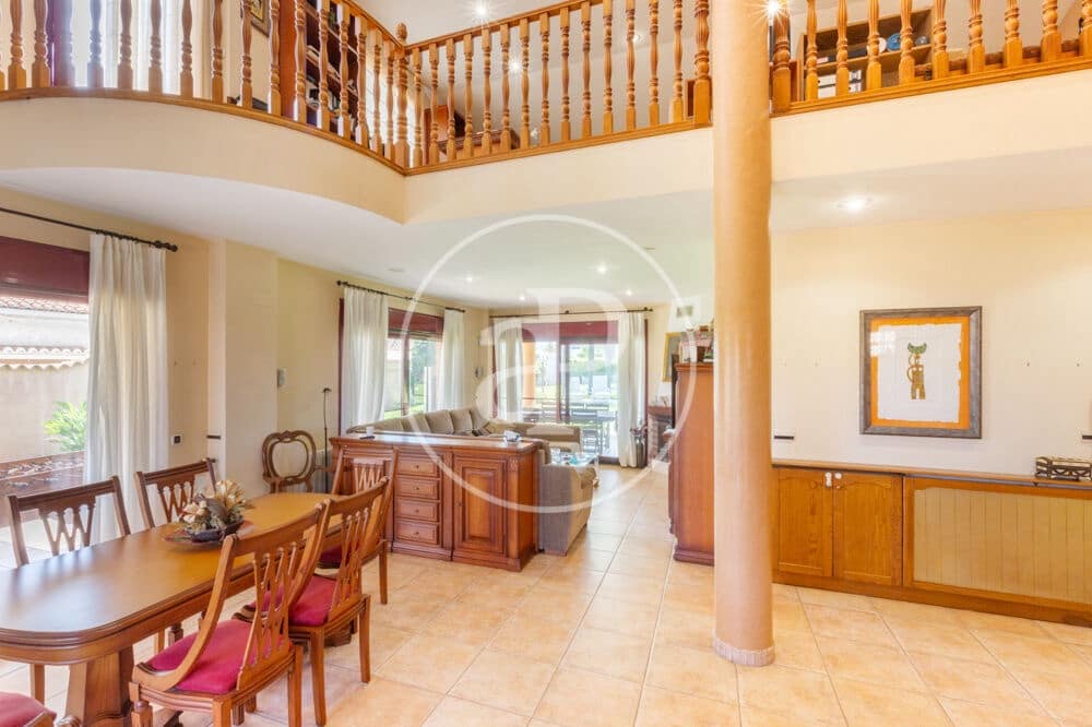 4 bedroom Villa for sale in Almarda with pool - € 1,075,000 (Ref: 9908085)