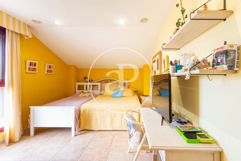 4 bedroom Villa for sale in Almarda with pool - € 1,075,000 (Ref: 9908085)