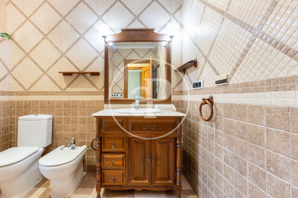 4 bedroom Villa for sale in Almarda with pool - € 1,075,000 (Ref: 9908085)