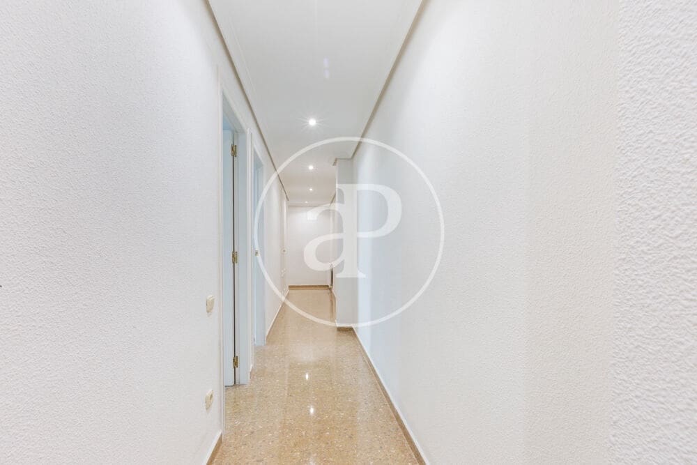 4 makuuhuone Huoneisto myytävänä paikassa Valencia kaupunki - 395 000 € (Ref: 9908086)