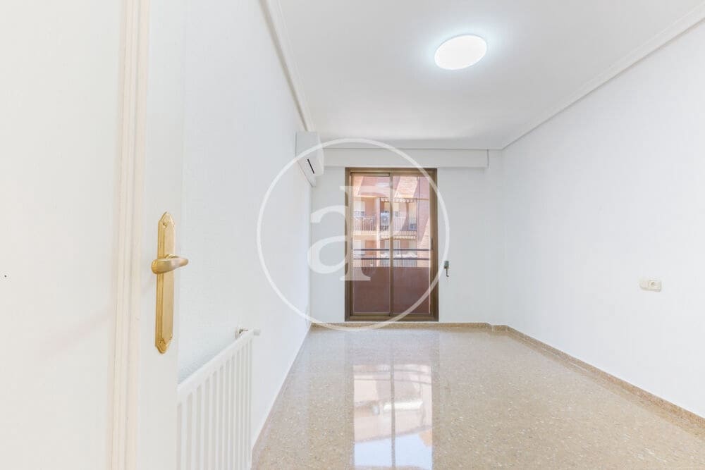 4 makuuhuone Huoneisto myytävänä paikassa Valencia kaupunki - 395 000 € (Ref: 9908086)