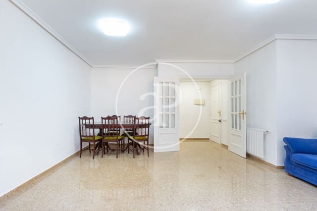 4 makuuhuone Huoneisto myytävänä paikassa Patraix, Valencia kaupunki - 395 000 € (Ref: 9908086)