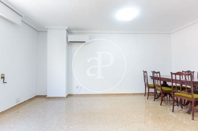 4 makuuhuone Huoneisto myytävänä paikassa Patraix, Valencia kaupunki - 395 000 € (Ref: 9908086)