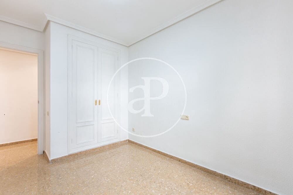 4 makuuhuone Huoneisto myytävänä paikassa Valencia kaupunki - 395 000 € (Ref: 9908086)