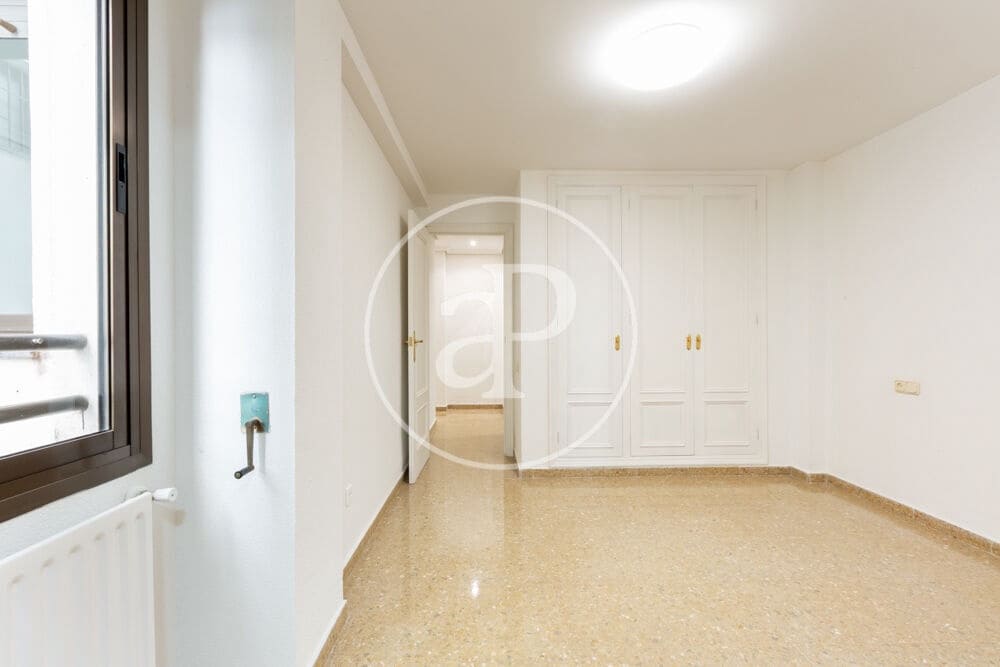 4 makuuhuone Huoneisto myytävänä paikassa Valencia kaupunki - 395 000 € (Ref: 9908086)