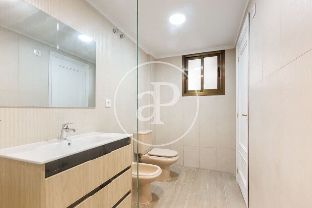 4 makuuhuone Huoneisto myytävänä paikassa Valencia kaupunki - 395 000 € (Ref: 9908086)