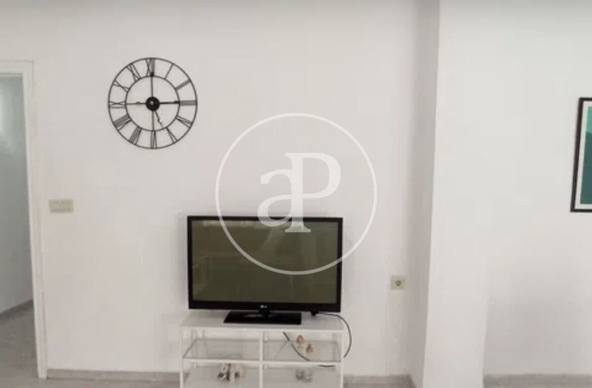 4 soveværelse Lejlighed til leje i Valencia by - € 2.000 (Ref: 9908088)
