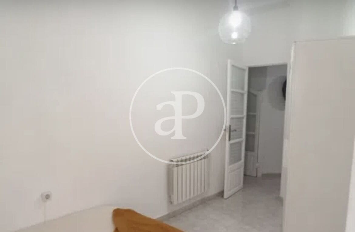 4 soveværelse Lejlighed til leje i Valencia by - € 2.000 (Ref: 9908088)