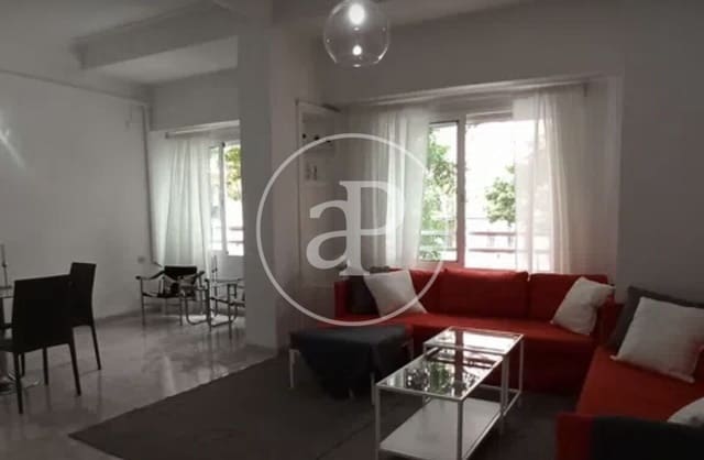 4 soveværelse Lejlighed til leje i Russafa, Valencia by - € 2.000 (Ref: 9908088)