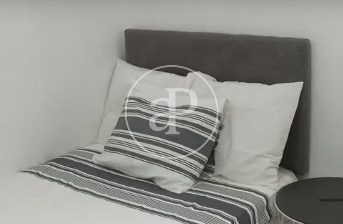 4 soveværelse Lejlighed til leje i Valencia by - € 2.000 (Ref: 9908088)