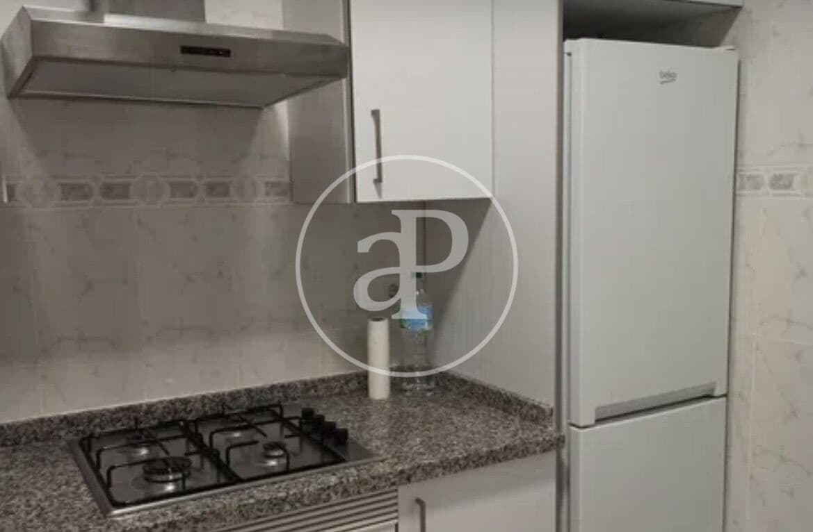 4 soveværelse Lejlighed til leje i Valencia by - € 2.000 (Ref: 9908088)
