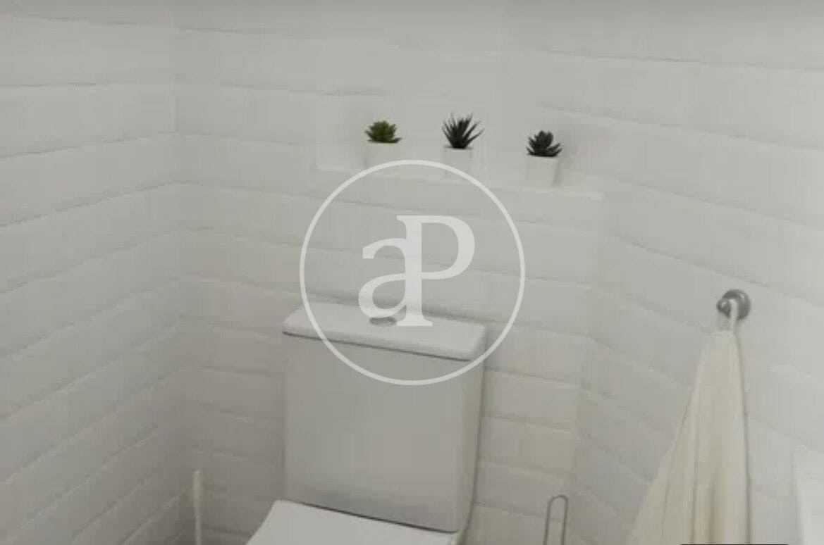 4 soveværelse Lejlighed til leje i Valencia by - € 2.000 (Ref: 9908088)