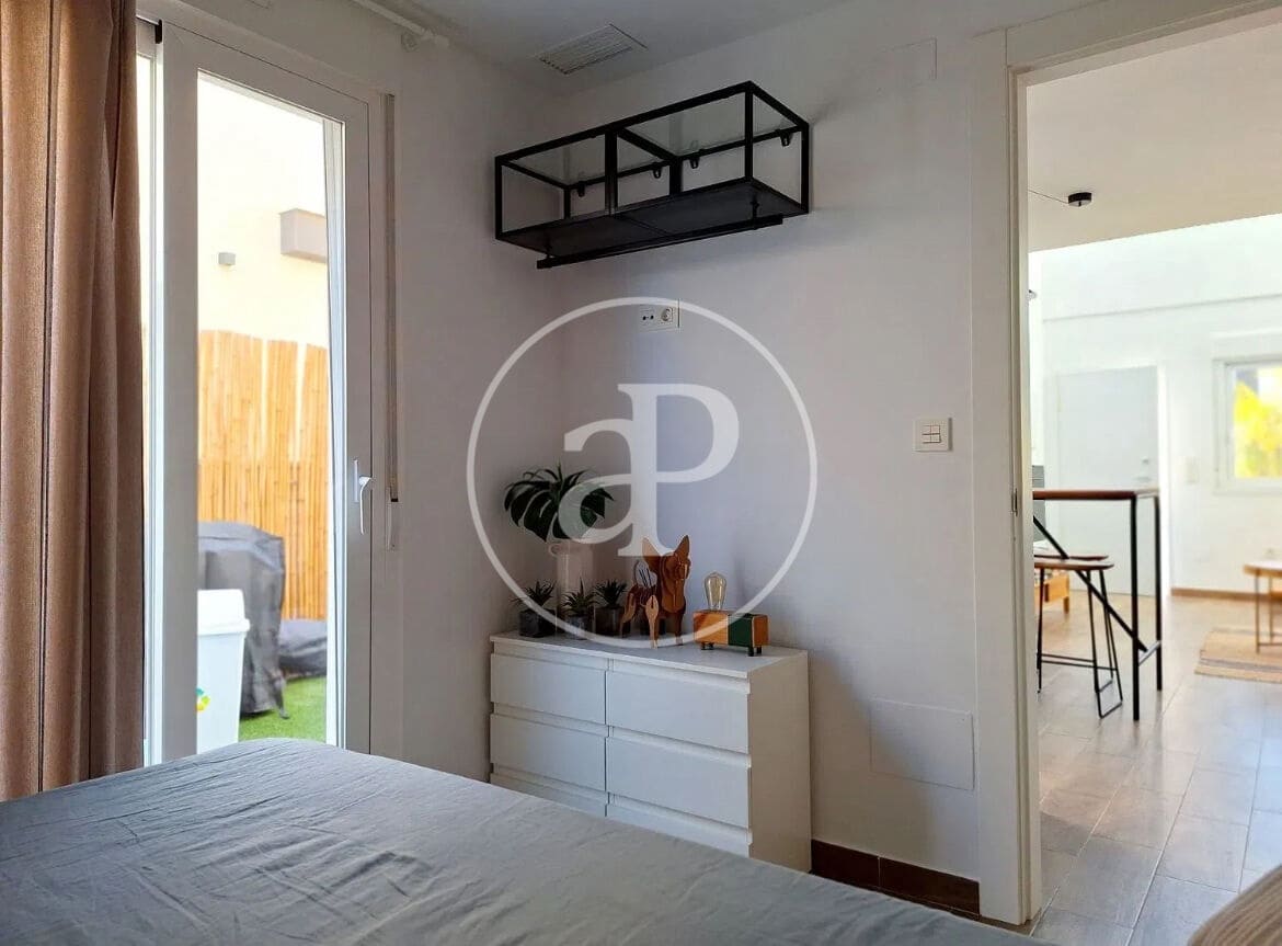 2 soverom Villa til leie i Arenales del Sol med svømmebasseng - € 2 400 (Ref: 9911187)