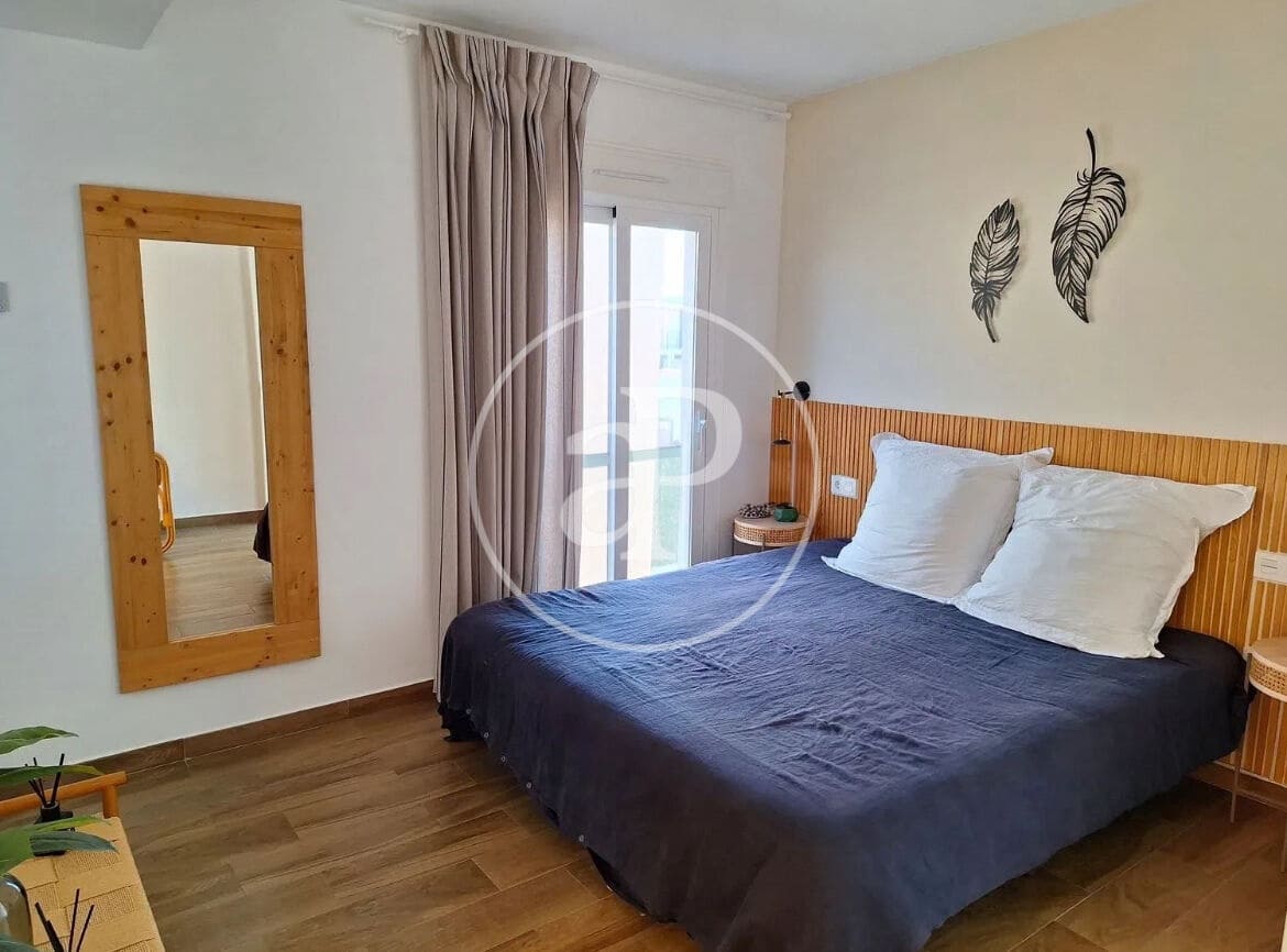2 soverom Villa til leie i Arenales del Sol med svømmebasseng - € 2 400 (Ref: 9911187)