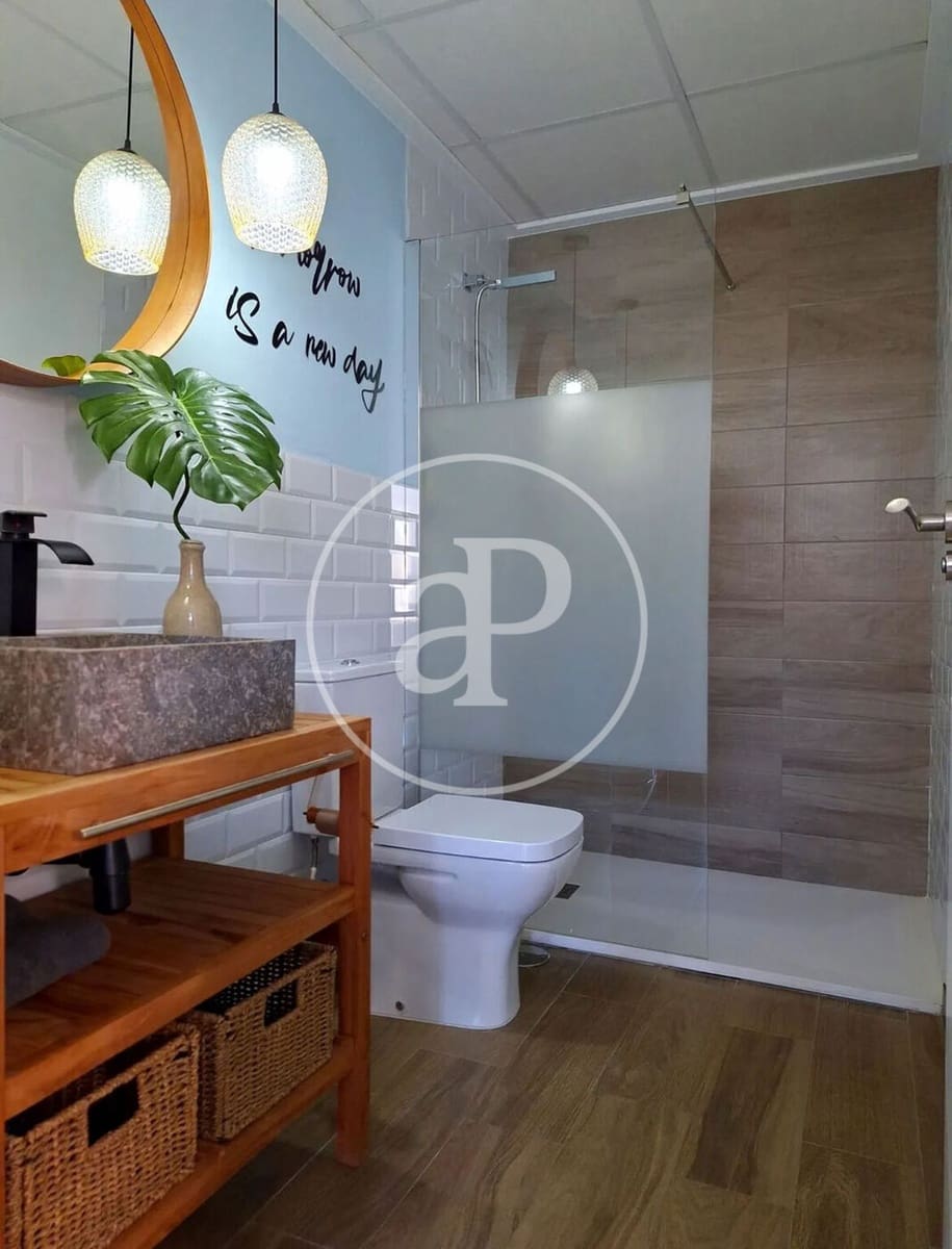 2 soverom Villa til leie i Arenales del Sol med svømmebasseng - € 2 400 (Ref: 9911187)