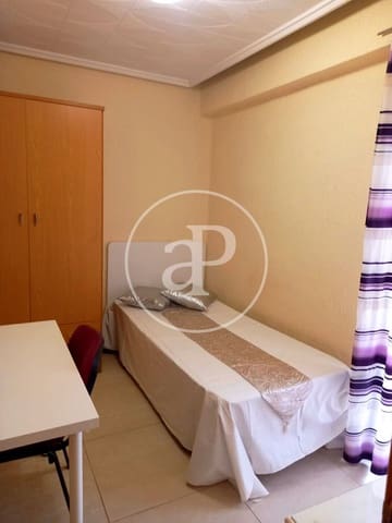 4 slaapkamer Appartement te huur in Benimaclet, Valencia stad - € 1.500 (Ref: 9911189)