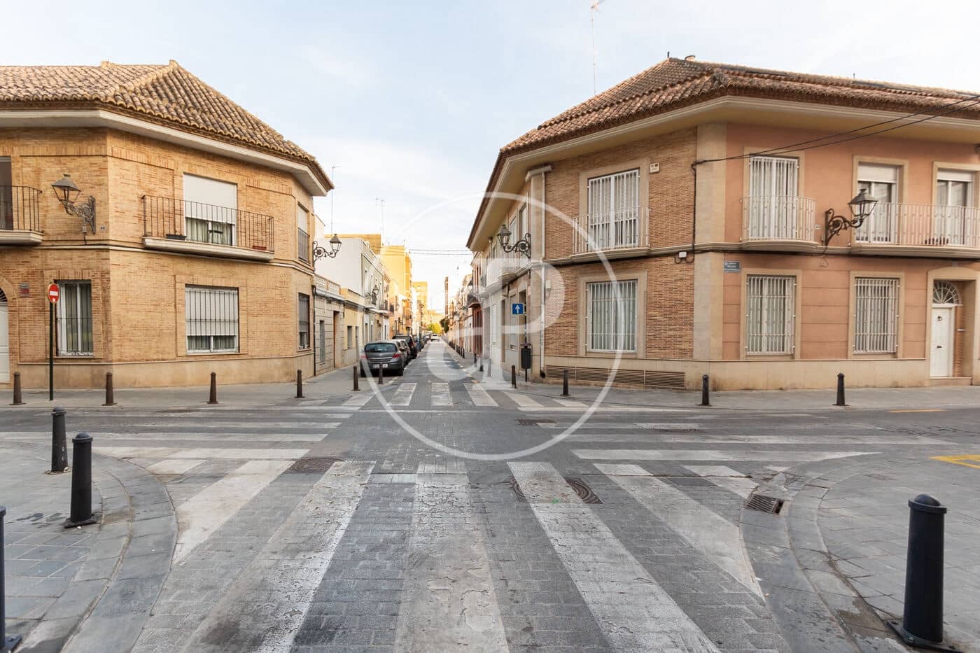 4 slaapkamer Appartement te huur in Valencia stad - € 1.500 (Ref: 9911189)