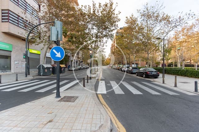 4 slaapkamer Appartement te huur in Benimaclet, Valencia stad - € 1.500 (Ref: 9911189)