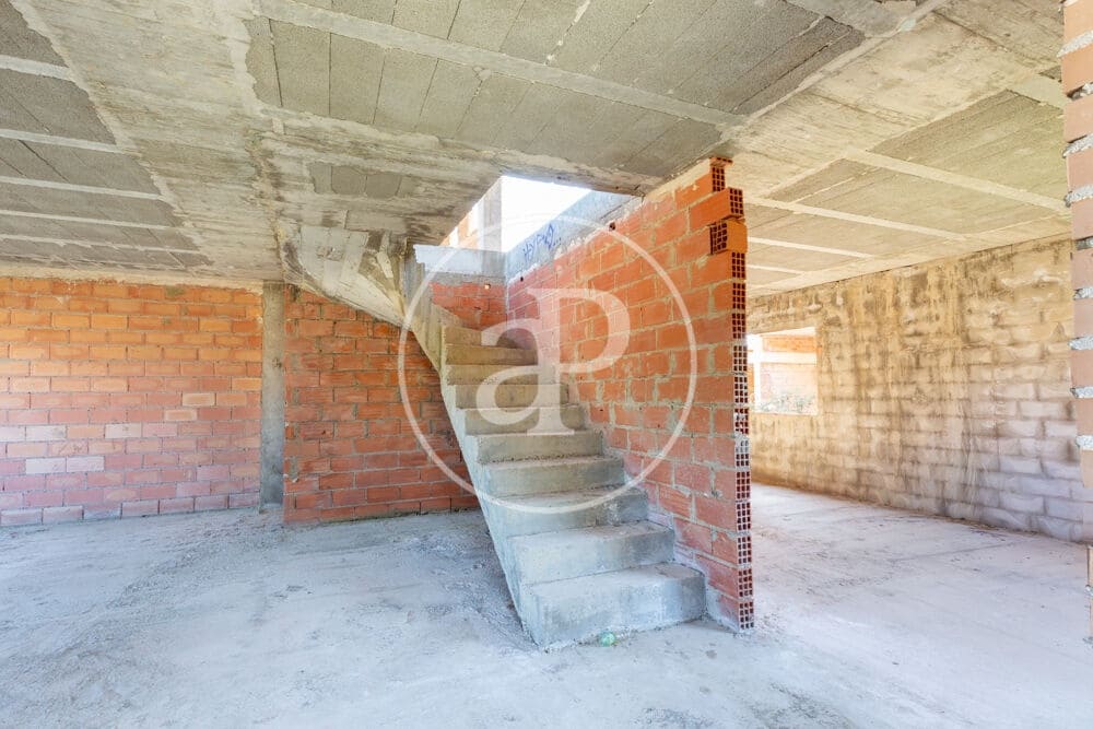 Terreno/Finca Rústica en Chiva en venta - 999.999 € (Ref: 9911190)