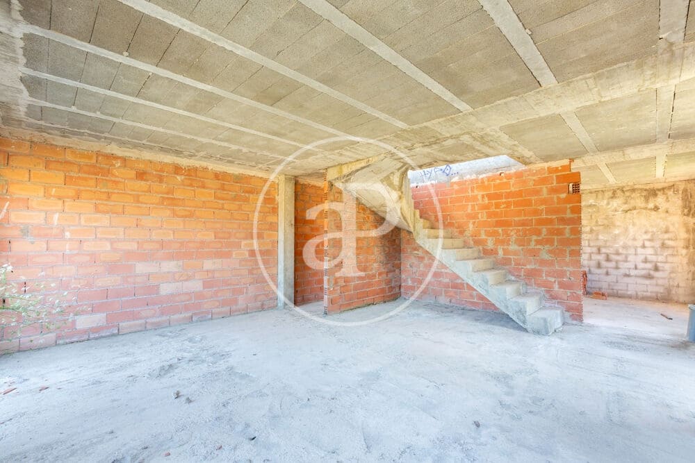 Terreno/Finca Rústica en Chiva en venta - 999.999 € (Ref: 9911190)