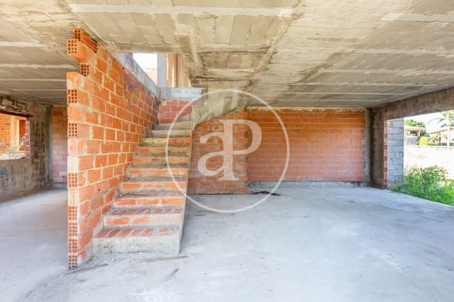 Terreno/Finca Rústica en Chiva en venta - 999.999 € (Ref: 9911190)