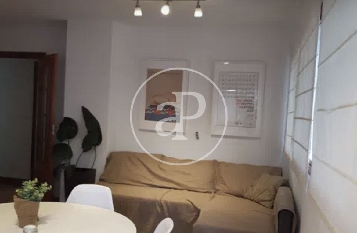 4 soveværelse Lejlighed til leje i Valencia by - € 1.500 (Ref: 9911191)