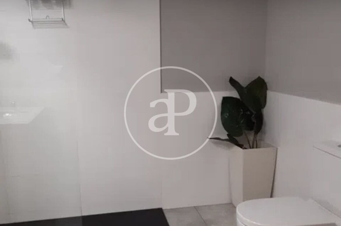 4 soveværelse Lejlighed til leje i Valencia by - € 1.500 (Ref: 9911191)