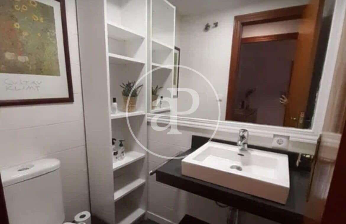 4 soveværelse Lejlighed til leje i Valencia by - € 1.500 (Ref: 9911191)