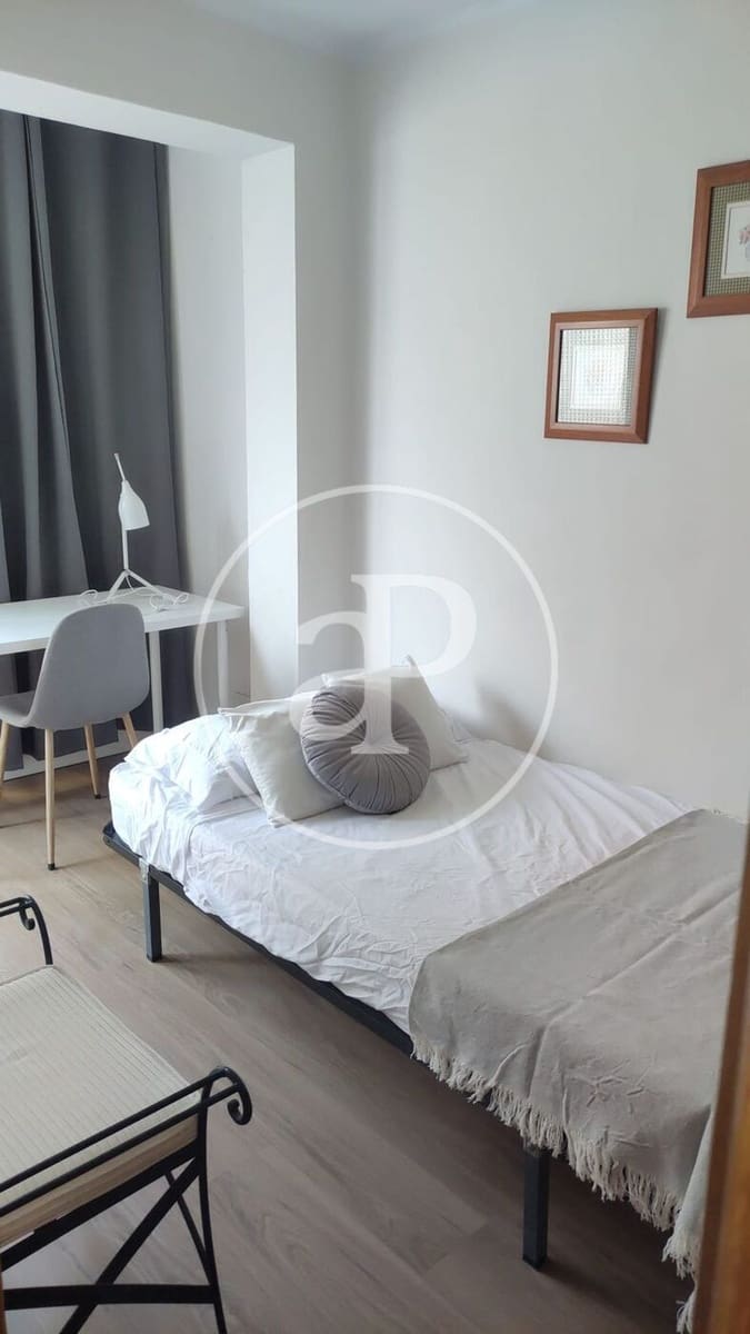 3 bedroom Apartment for rent in Valencia city - € 1,500 (Ref: 9913245)