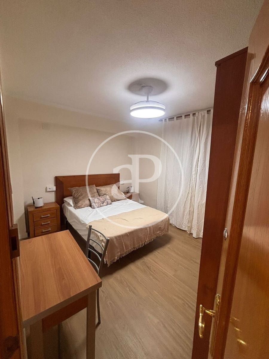 3 bedroom Apartment for rent in Valencia city - € 1,500 (Ref: 9913245)