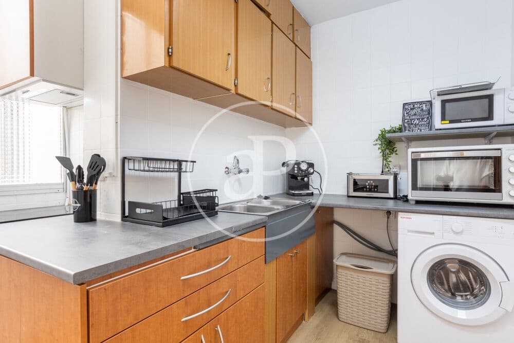 3 bedroom Apartment for rent in Valencia city - € 1,500 (Ref: 9913245)