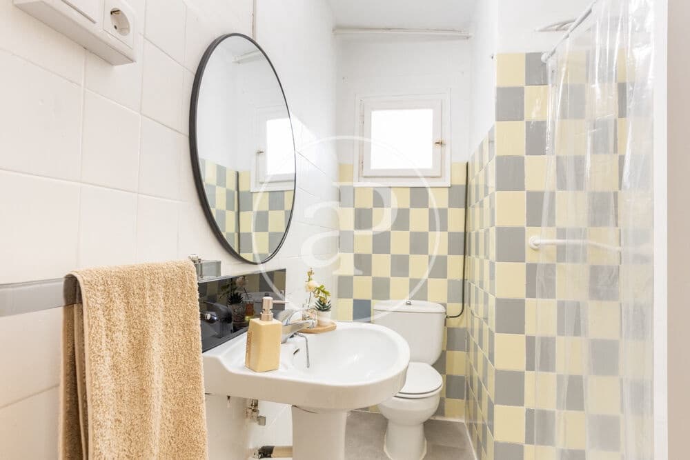 3 bedroom Apartment for rent in Valencia city - € 1,500 (Ref: 9913245)