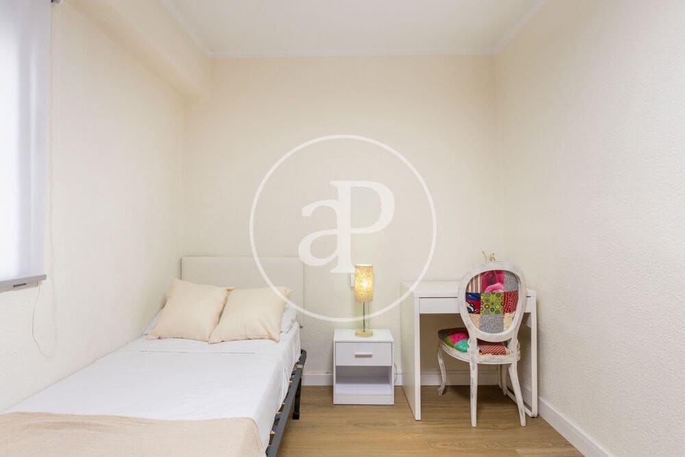 3 bedroom Apartment for rent in Valencia city - € 1,500 (Ref: 9913245)