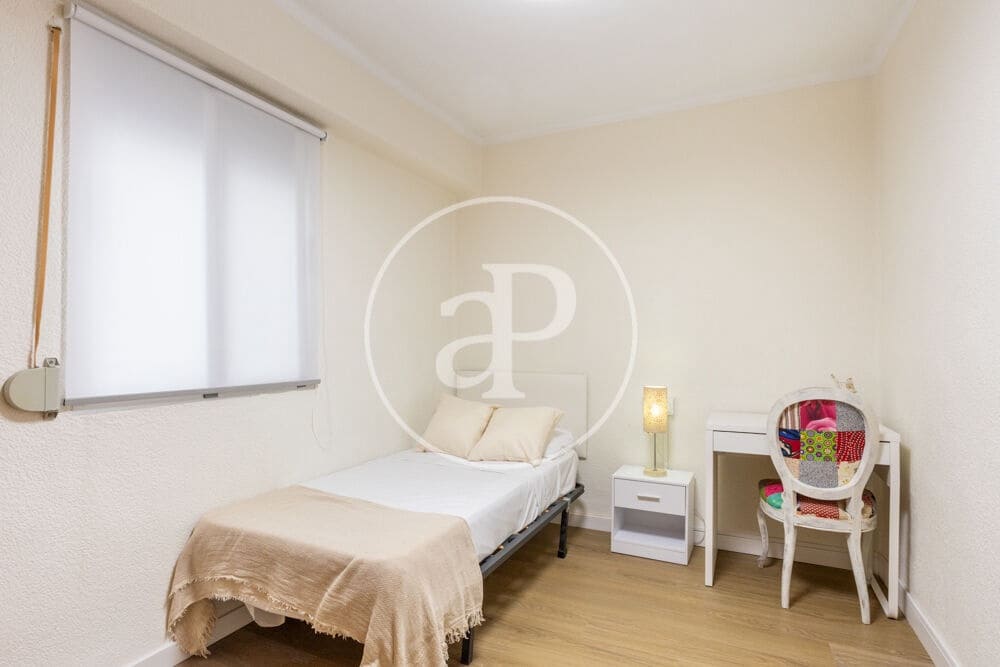 3 bedroom Apartment for rent in Valencia city - € 1,500 (Ref: 9913245)