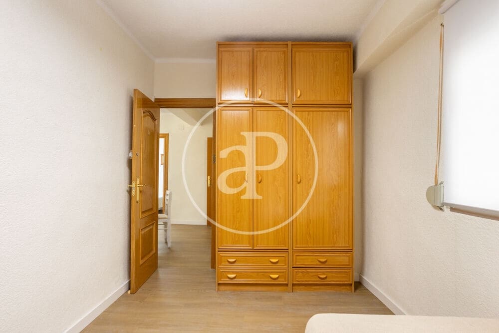 3 bedroom Apartment for rent in Valencia city - € 1,500 (Ref: 9913245)