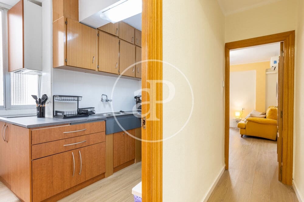 3 bedroom Apartment for rent in Valencia city - € 1,500 (Ref: 9913245)