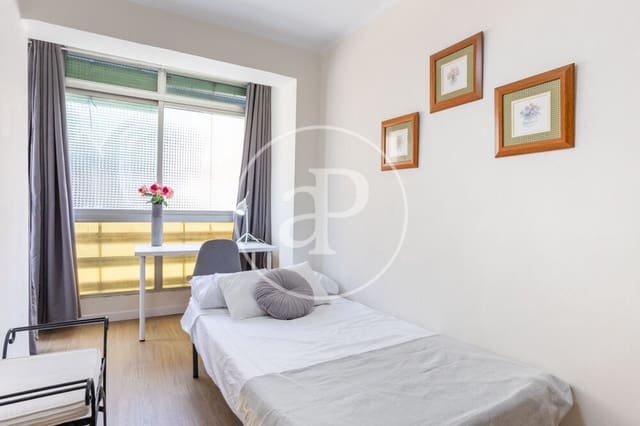 3 makuuhuone Huoneisto vuokrattavana paikassa L'Hort de Senabre, Valencia kaupunki - 1 500 € (Ref: 9913245)